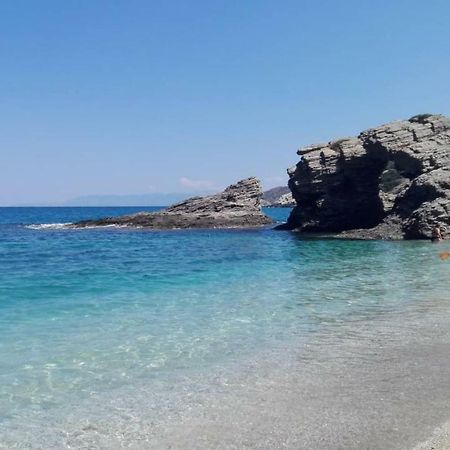 Moka Evia Island Hotel Akhladherí Buitenkant foto