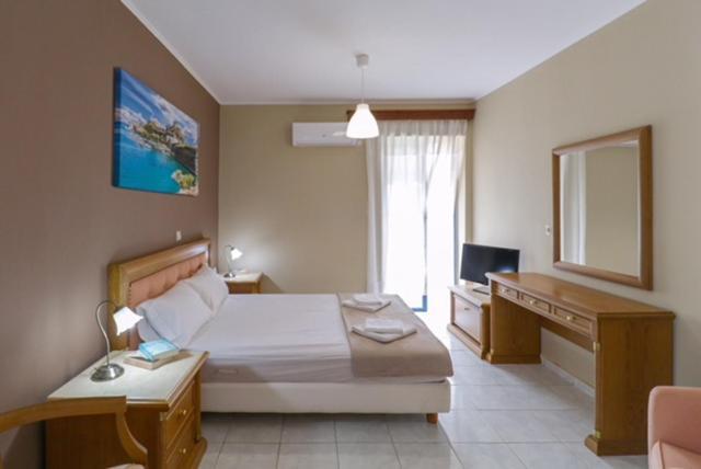 Moka Evia Island Hotel Akhladherí Buitenkant foto