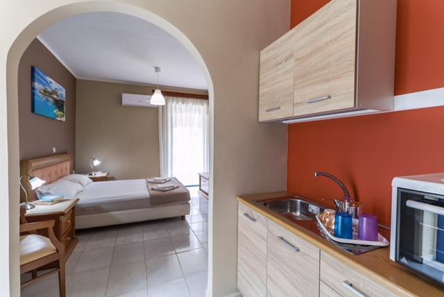 Moka Evia Island Hotel Akhladherí Buitenkant foto