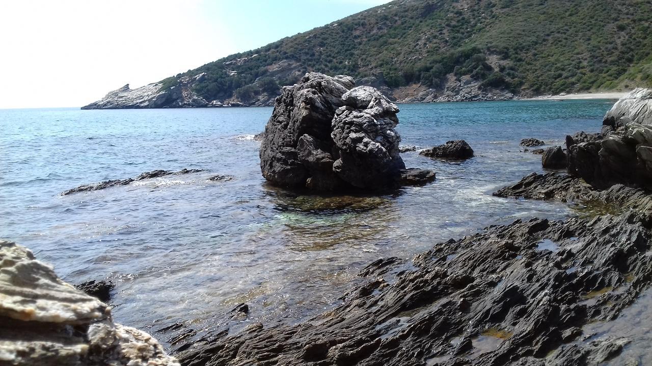 Moka Evia Island Hotel Akhladherí Buitenkant foto